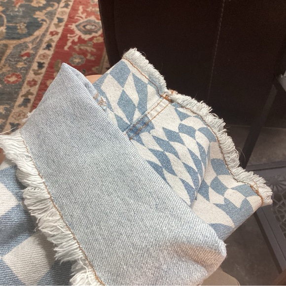 Tinseltown Blue and White Checkered Ankle Jeans - Picture 4 of 6